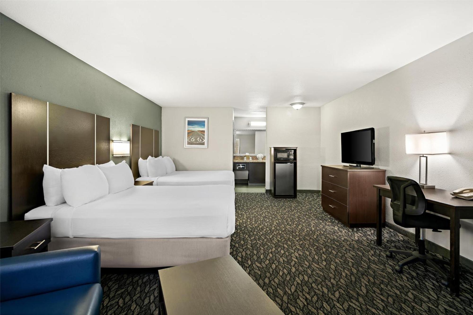 Western Desert Motel 3*